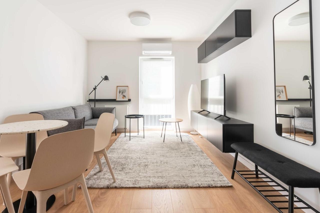 Aparthotel Weissa 7 Краков Экстерьер фото