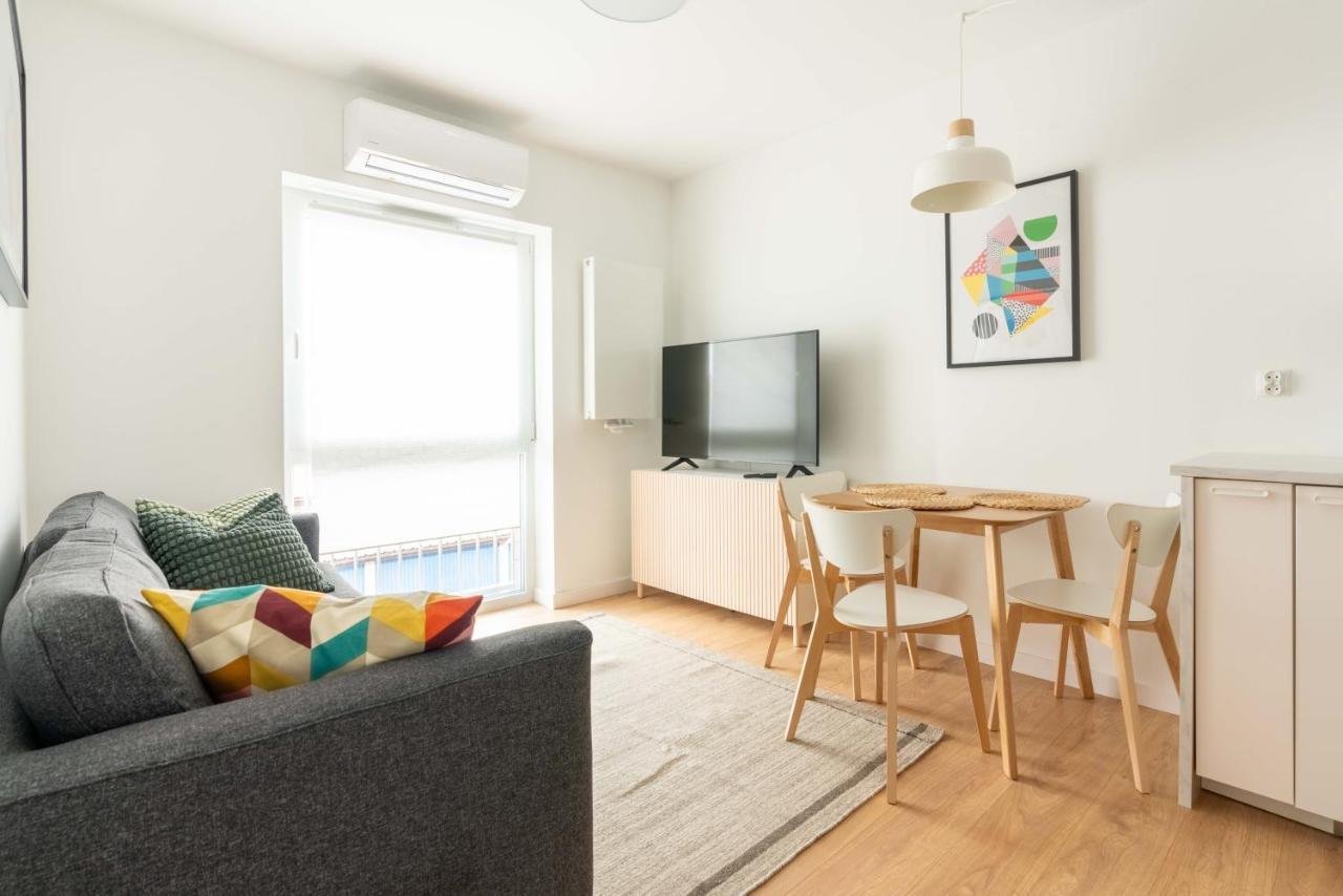 Aparthotel Weissa 7 Краков Экстерьер фото