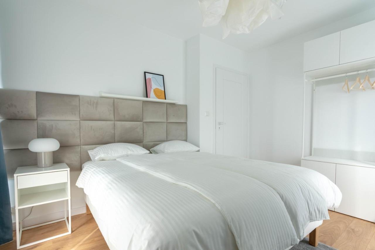 Aparthotel Weissa 7 Краков Экстерьер фото