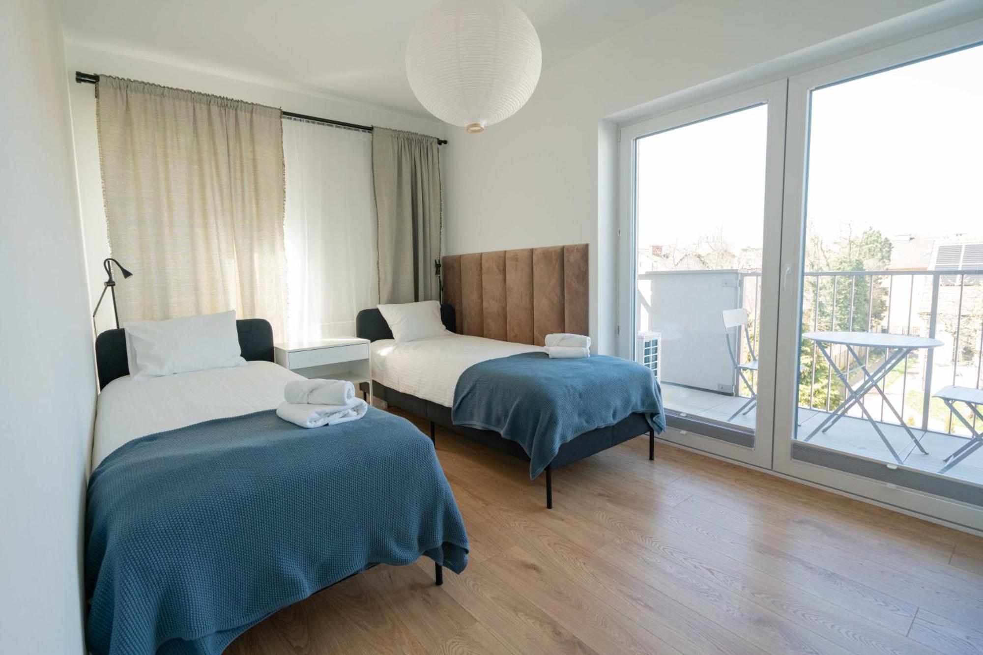Aparthotel Weissa 7 Краков Экстерьер фото